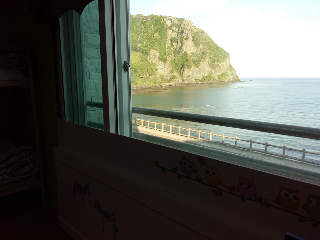 Nice View Guesthouse Seogwipo Ngoại thất bức ảnh