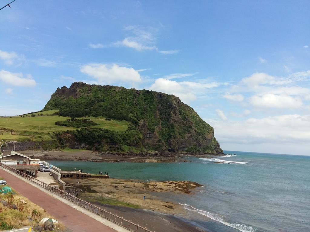 Nice View Guesthouse Seogwipo Ngoại thất bức ảnh