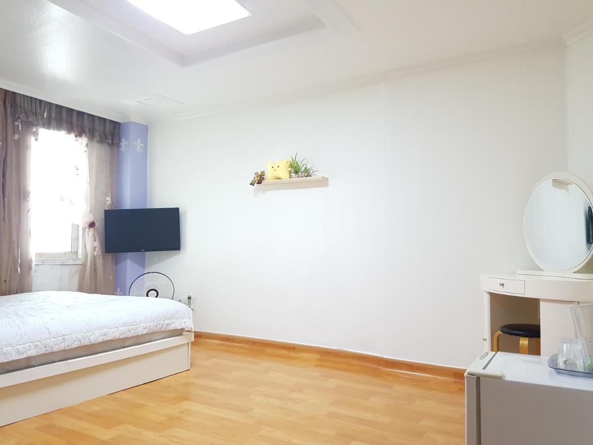 Nice View Guesthouse Seogwipo Ngoại thất bức ảnh