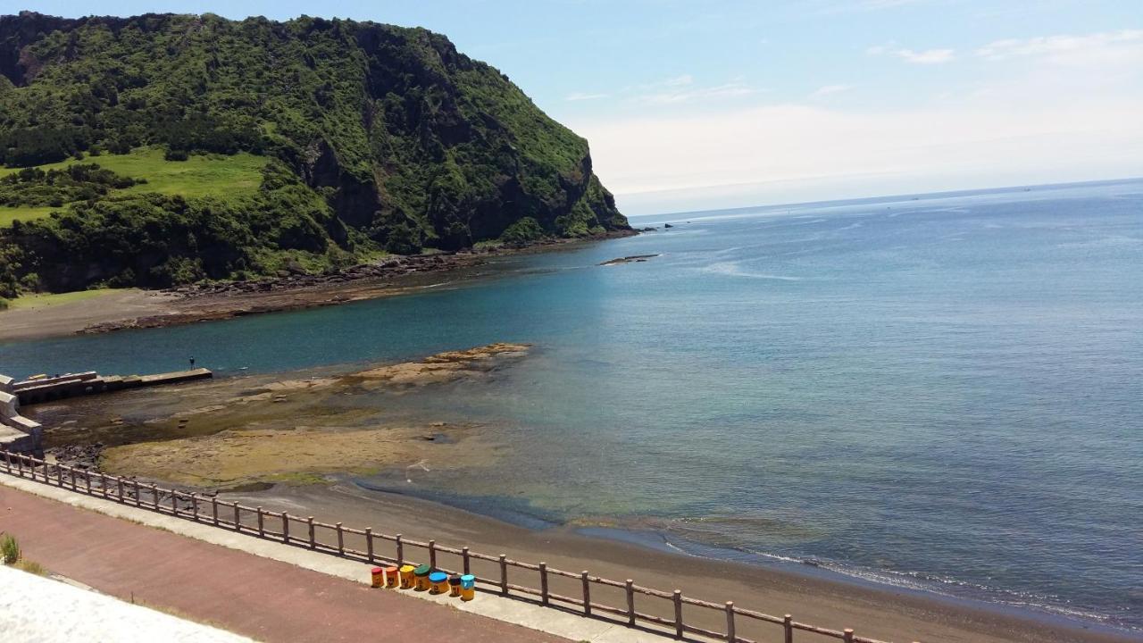 Nice View Guesthouse Seogwipo Ngoại thất bức ảnh