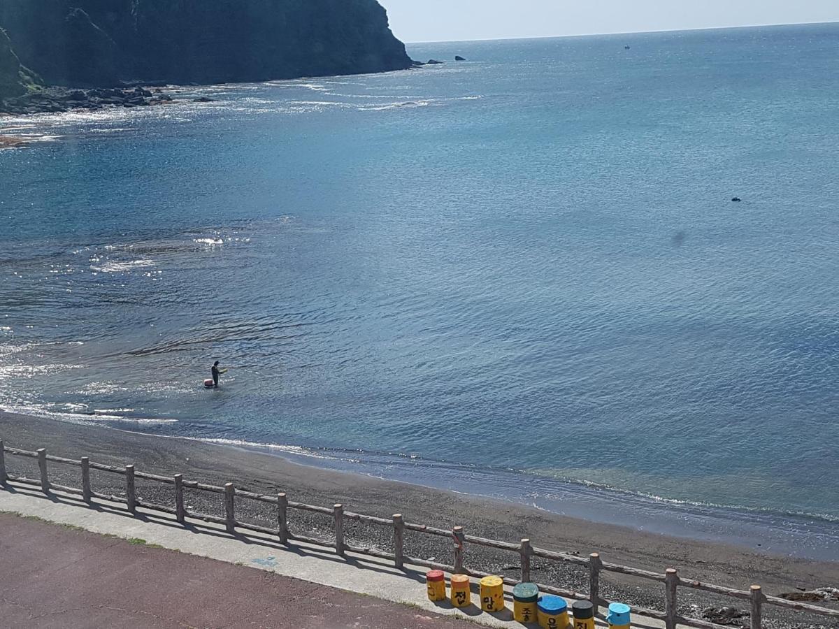 Nice View Guesthouse Seogwipo Ngoại thất bức ảnh